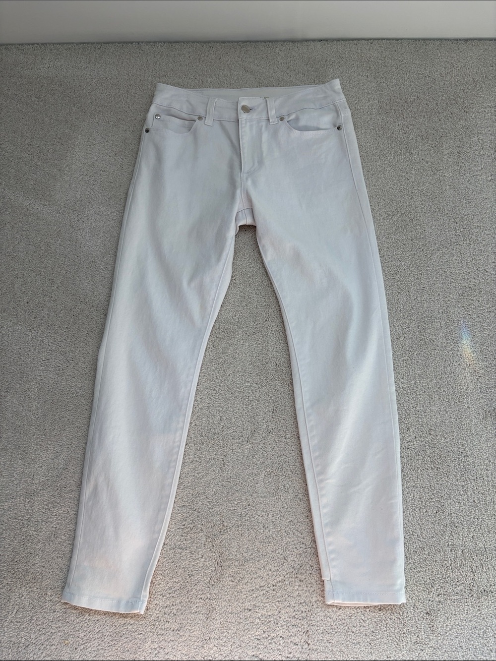 Women’s TAHARI White Denim Jeans